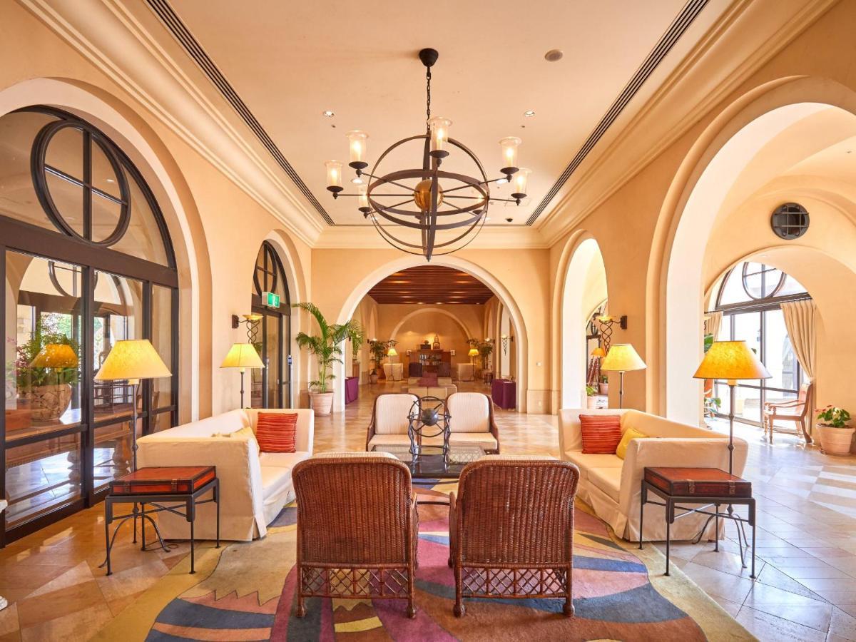 Hotel Nikko Alivila Yomitan Luaran gambar Lobby