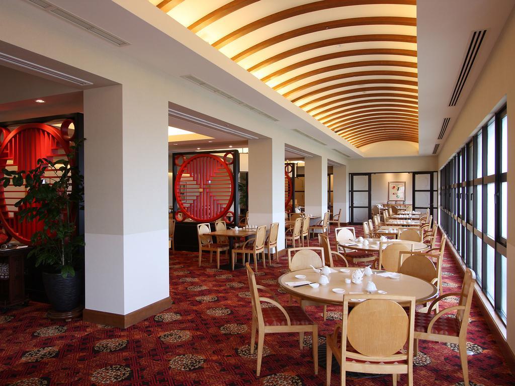Hotel Nikko Alivila Yomitan Luaran gambar The restaurant